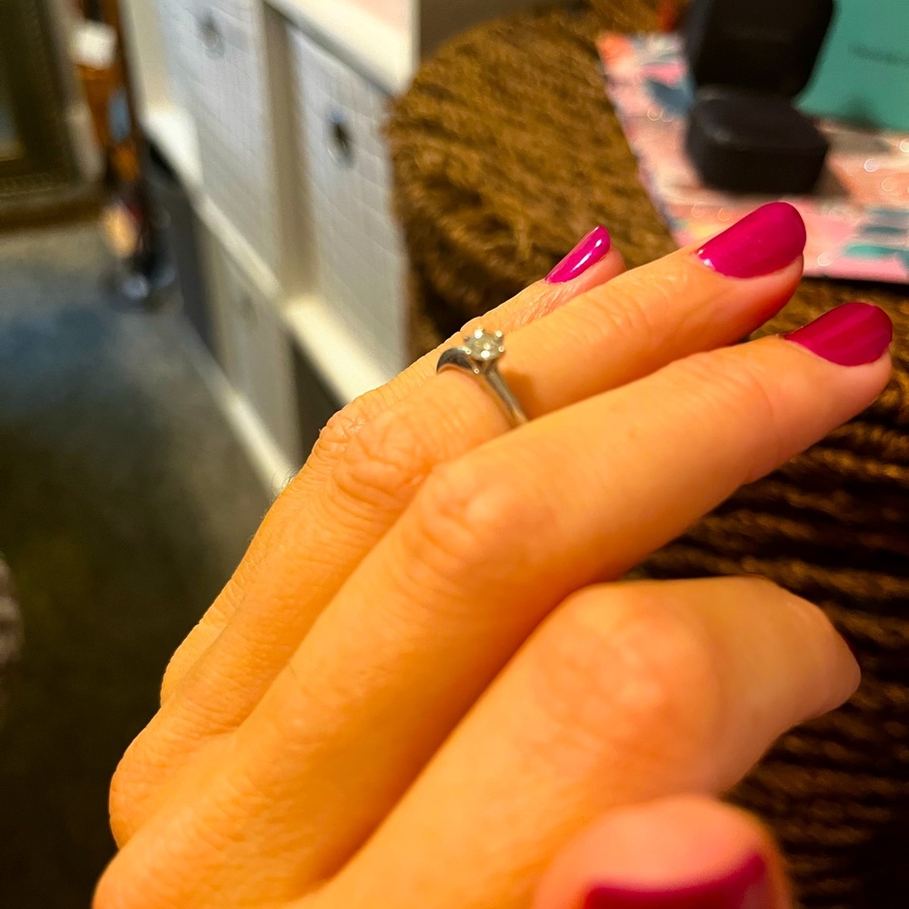 Tiffany Diamond Ring Platinum - Picture 9 of 9